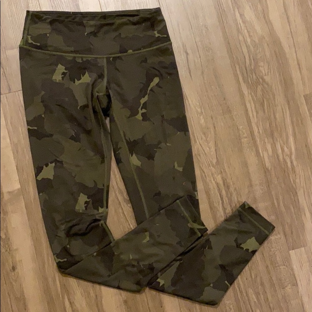 Lululemon camo leggings